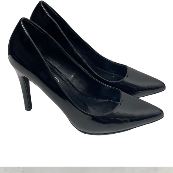 Shoes - Beautiful black heels